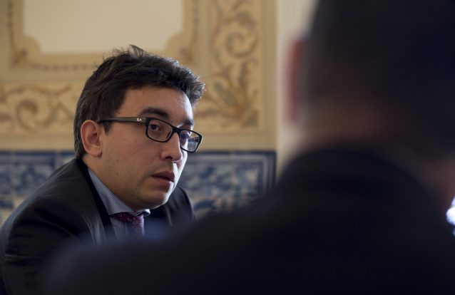 Jornalista acusa Bruno Maçães de lhe enviar fotografias obscenas intimidatórias