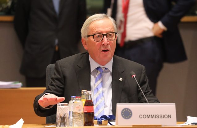 Juncker: “Não fomos suficientemente solidários com a Grécia”