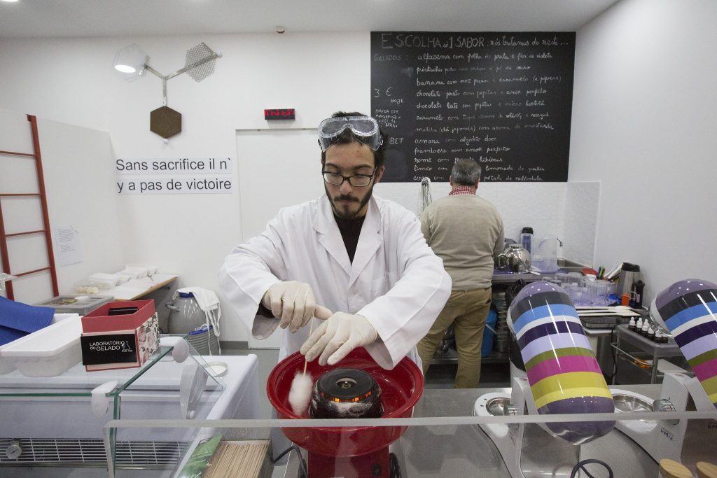 Laboratório do Gelado: permitido fazer experiências