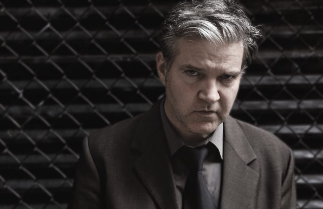 Lloyd Cole regressa aos velhos temas