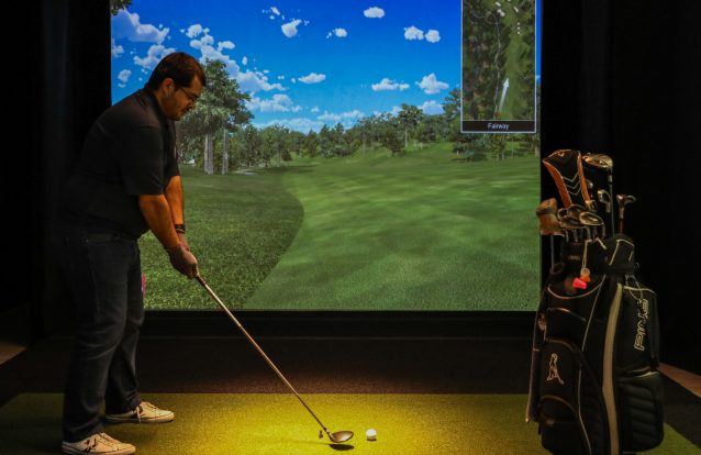 Lounge Golfe, em Vila Nova de Gaia: tacadas na bola, faça chuva ou faça sol