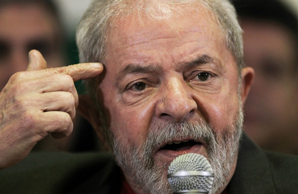 Lula condenado a nove anos e meio de prisão