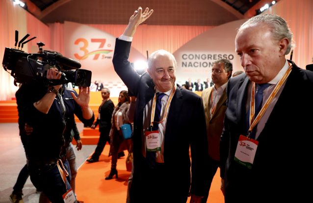 Mais de um terço dos congressistas reprova direção de Rio