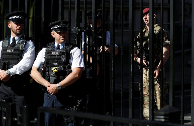 Manchester: Polícia britânica anuncia mais duas detenções