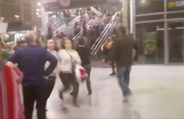 Manchester: Posts falsos põem Twitter à procura de adolescentes que nunca estiveram desparecidos