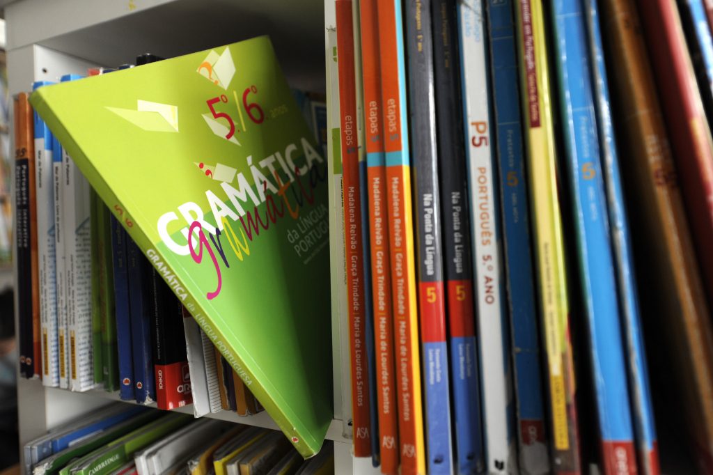 Manuais escolares gratuitos do 1º ao 4º ano