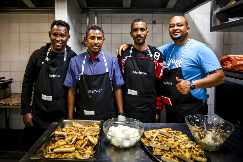 Marhaba: A solidariedade para com os refugiados também pode vir em forma de restaurante