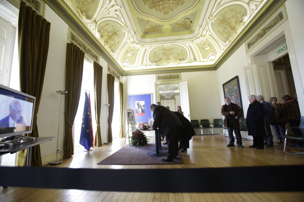 Mário Soares: Livro de condolências pode ser assinado online