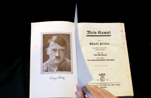 "Mein Kampf" de Hitler foi best-seller na Alemanha