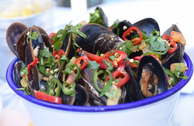 Mexilhões e sangria? É na Rua Miguel Bombarda, no Porto