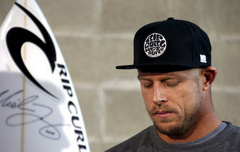 Mick Fanning fala do "trauma mental e emocional"