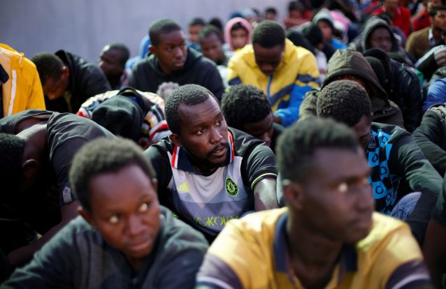 Migrantes africanos leiloados para escravatura na Líbia