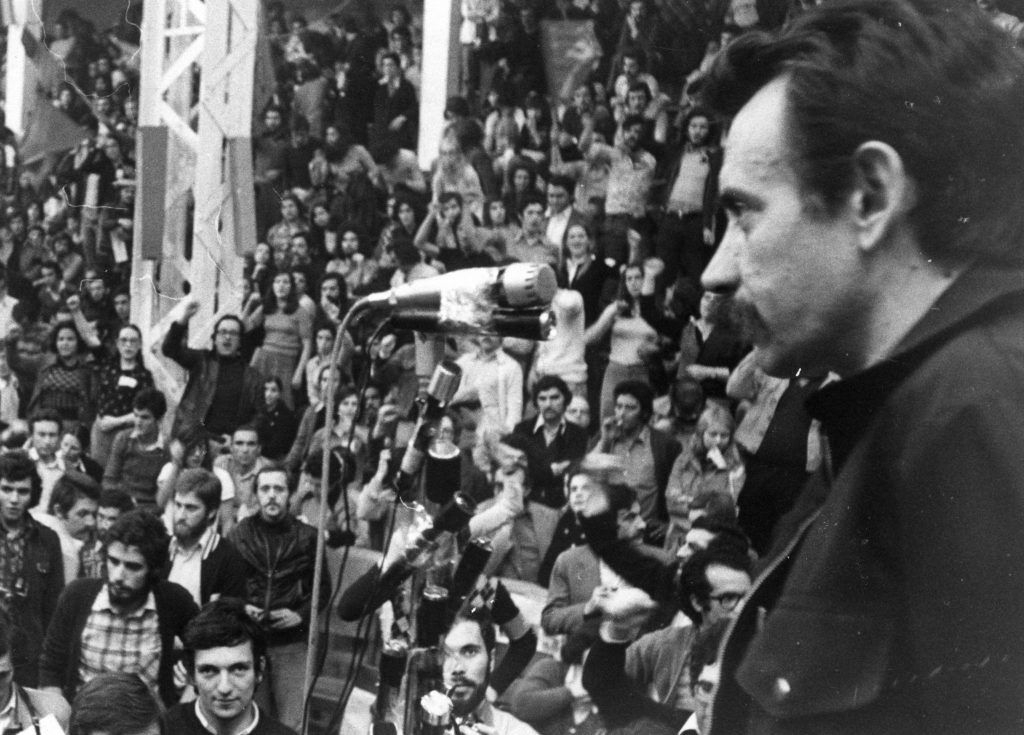 Morreu Arnaldo Matos 