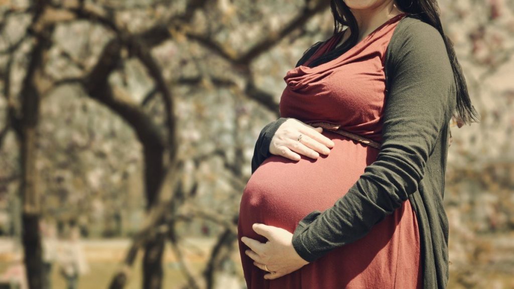 Mulheres que têm filhos no inverno têm mais tendência para sofrer de depressão pós-parto