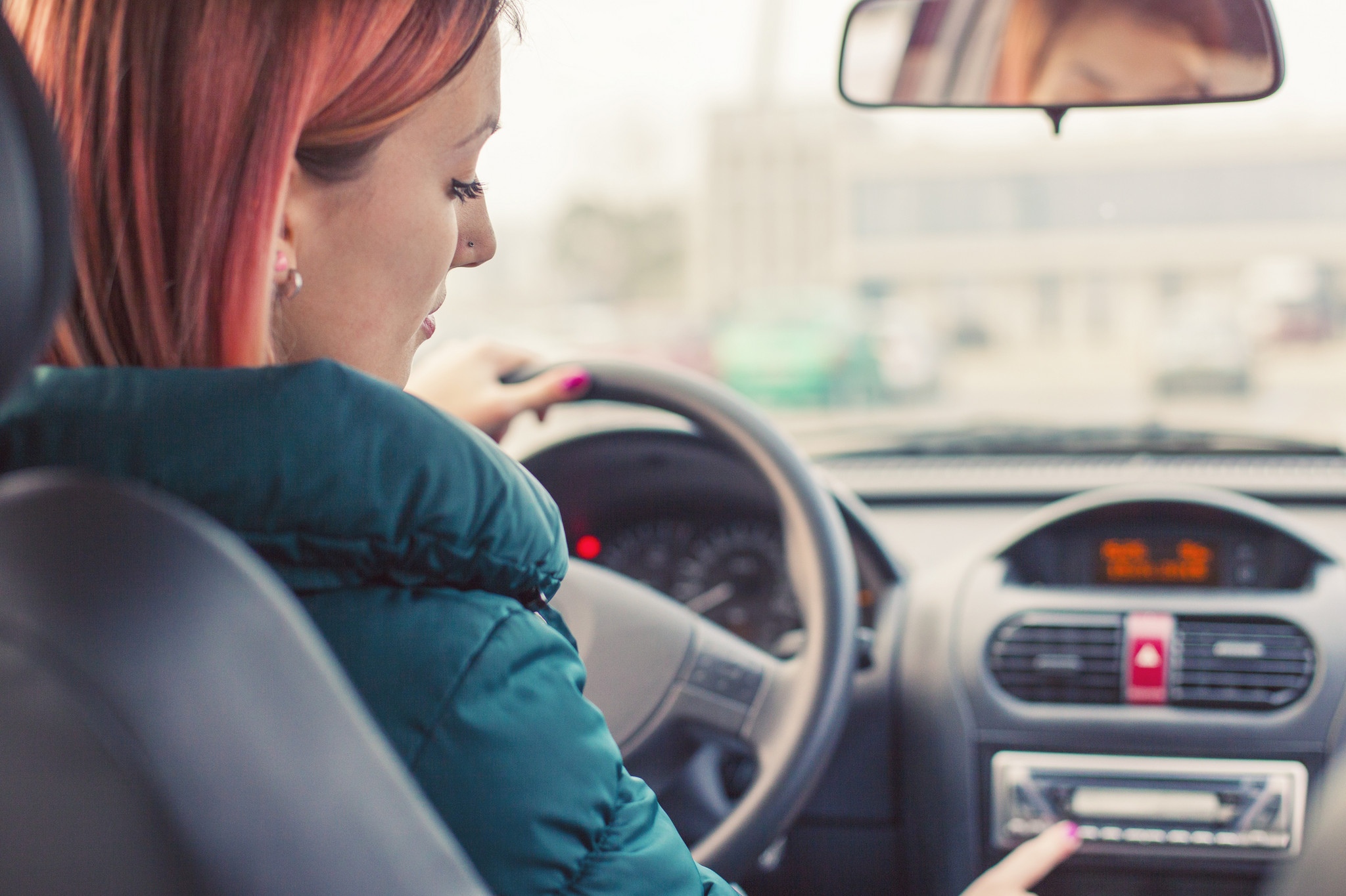 Visão Não Precisa De Ter Vergonha Cantar No Carro Faz Bem à Saúde 0572