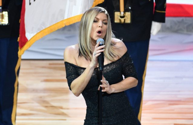 Ninguém perdoa Fergie pela "pior versão de sempre" do hino dos Estados Unidos