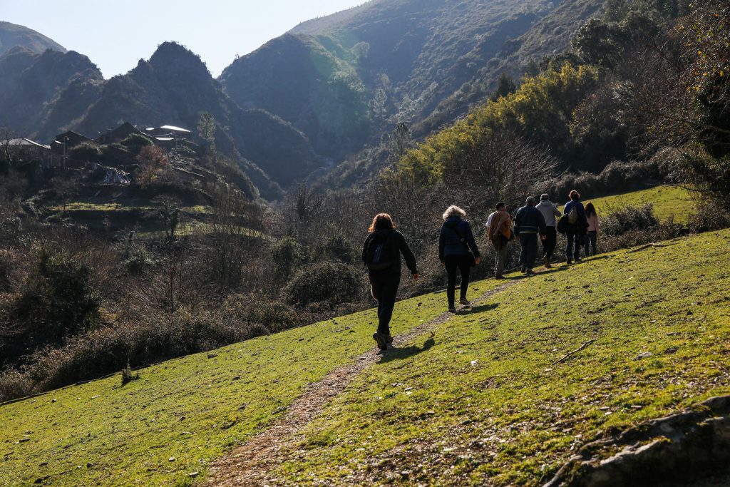 No alto da serra: roteiro em jeito de passeio nos maciços da Gralheira e de Montemuro a pensar nas férias da Páscoa