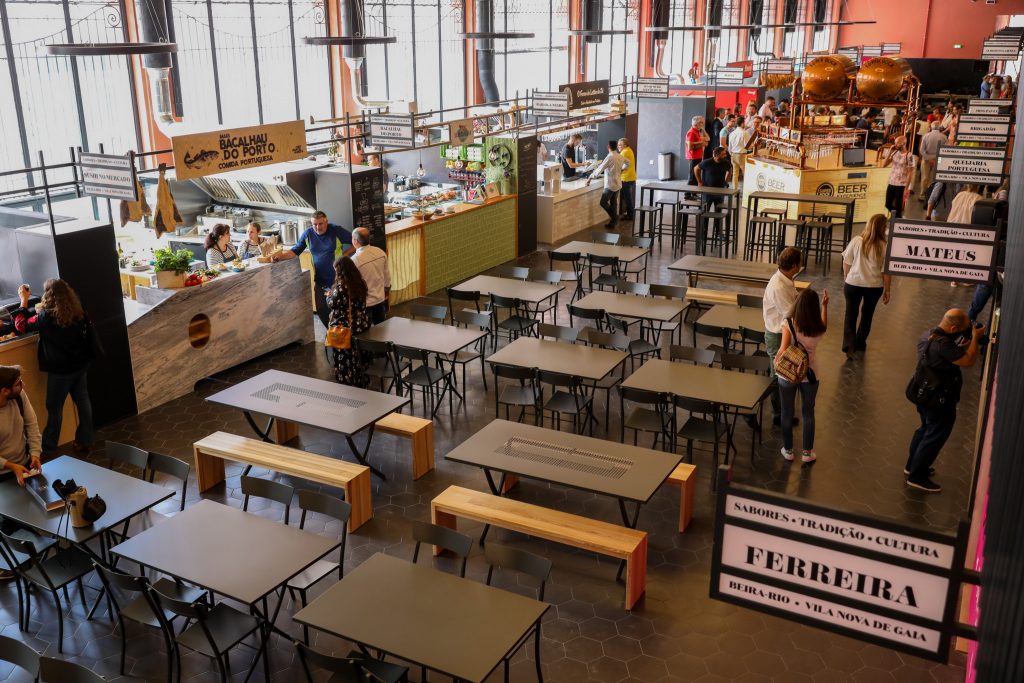 No Mercado Beira-Rio, vende-se fruta, legumes e muitos petiscos