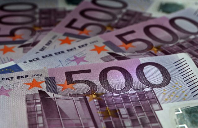 Notas de 500 euros começam a 'desaparecer' no domingo mas mantêm o seu valor