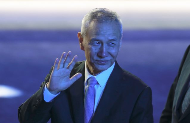 Nova ronda de negociações EUA/China procura travar escalada de taxas comerciais