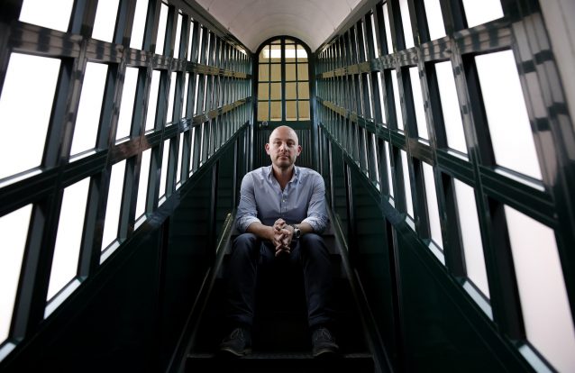 "Num carro, fazemos protótipos antes de ir para o mercado. Aqui mostramos como, nas políticas públicas, se deve testar primeiro"