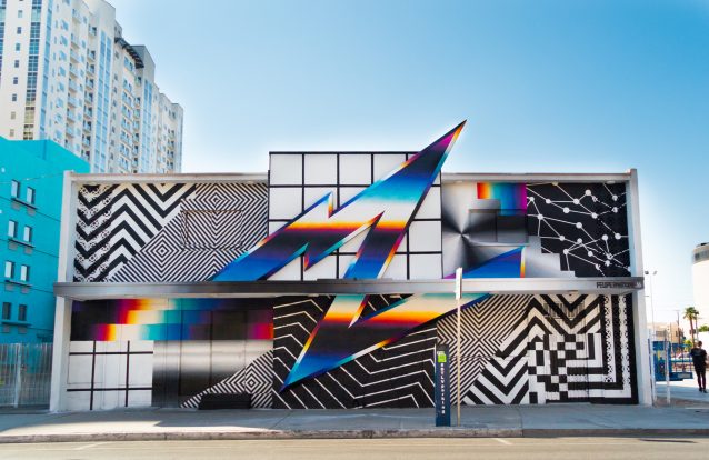O fabuloso mundo da internet, por Felipe Pantone
