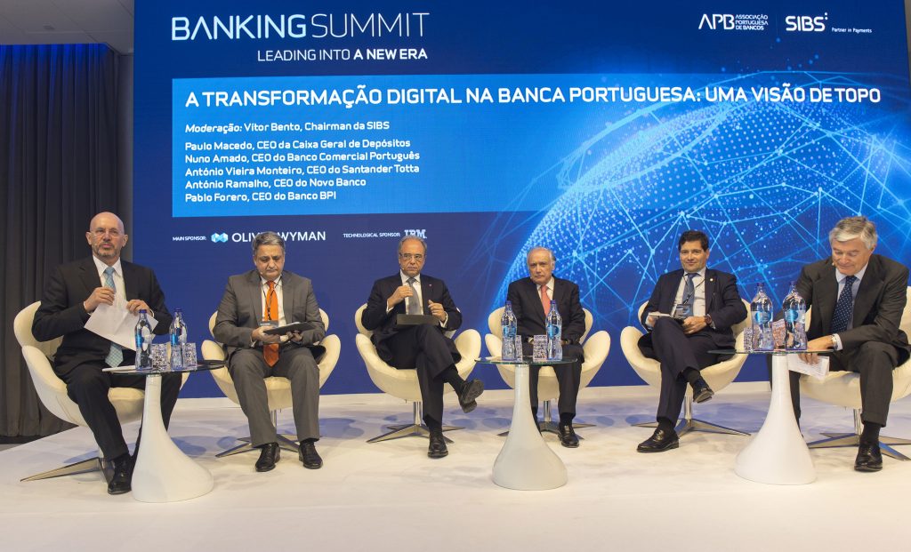 O futuro da banca, da caderneta digital à Avó do Activo Bank