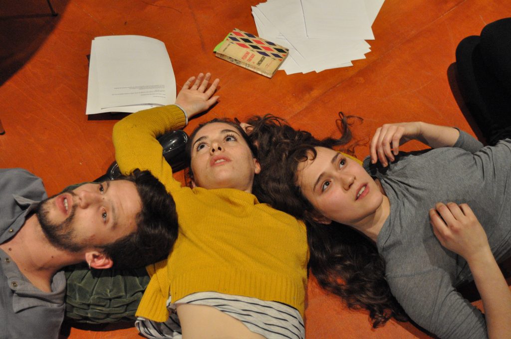 'O Grande Tratado de Encenação': Juventude inquieta