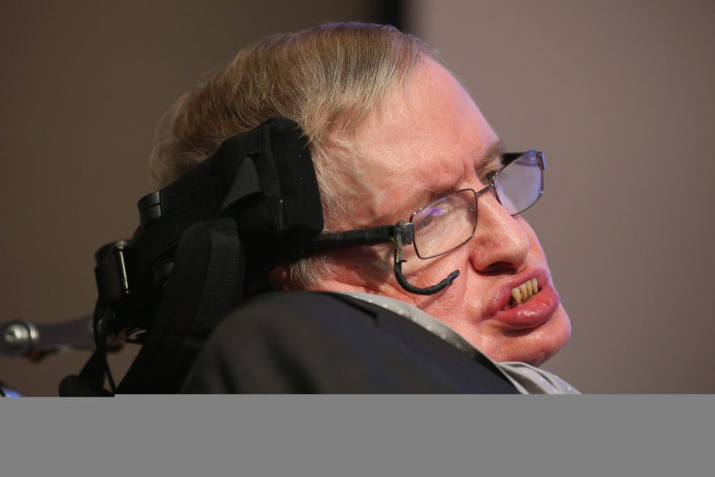O mundo pode acabar assim. Quatro cenários possíveis segundo Stephen Hawking