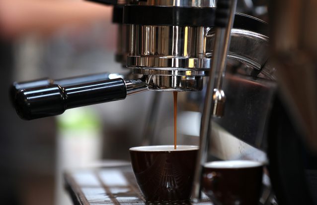 O que acontece no seu corpo quando bebe um café?