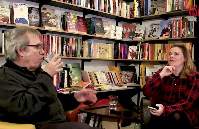 O que acontece quando uma entrevistadora chamada Capicua conversa com uma espécie de "saltimbanco" chamado Sérgio Godinho?