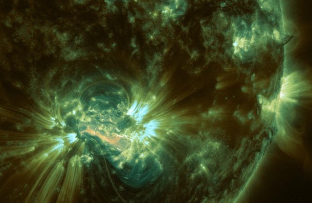 O Sol tem uma "gaiola magnética" que trava as erupções (e a NASA fez um GIF hipnotizante)