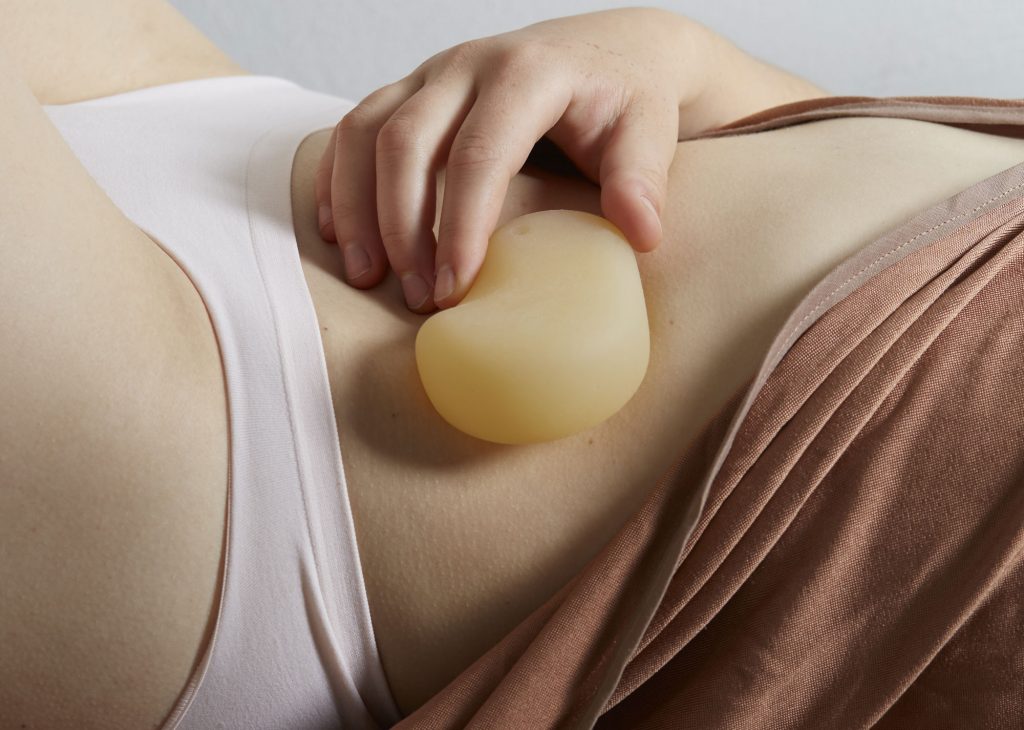 Objetos que “curam” mulheres com traumas sexuais