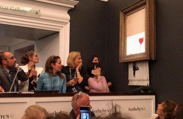 Obra de Banksy autodestrói-se após ser leiloada pela Sotheby's