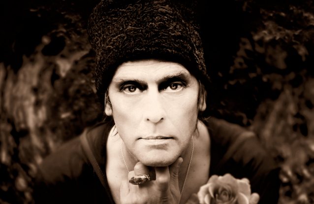 Olhos nos olhos com Peter Murphy