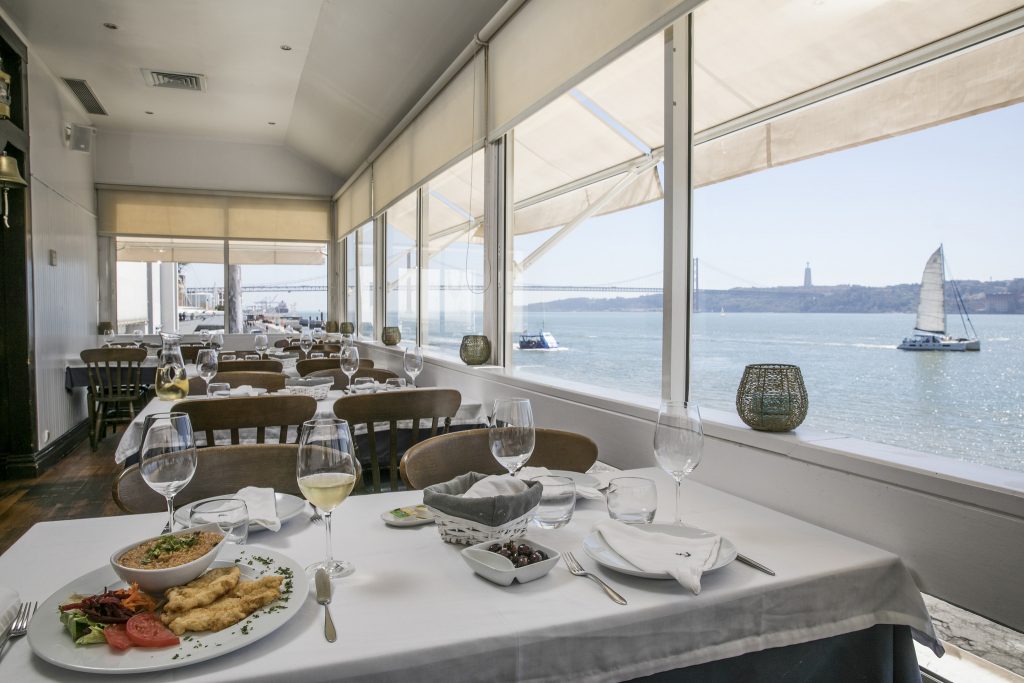 Os bons sabores do mar no Restaurante do Clube Naval de Lisboa
