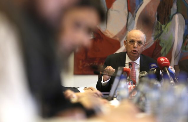 Os casos de José Guilherme: Antes das prendas a banqueiros, já havia Joaquim Raposo, o primo de Sócrates e Duarte Lima