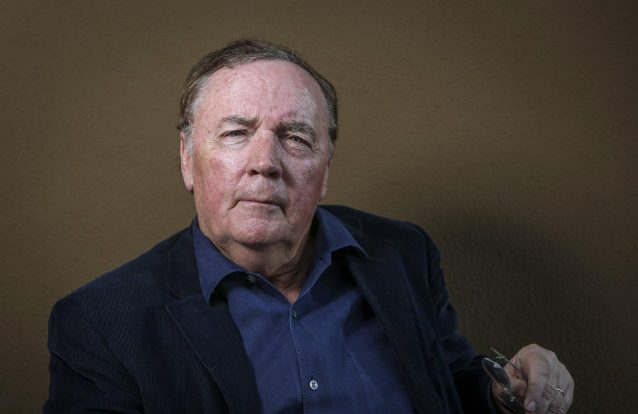 Os escritores mais bem pagos do mundo, segundo a Forbes