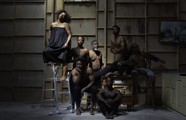 'Os Negros': Uma peça de teatro para pensar a negritude