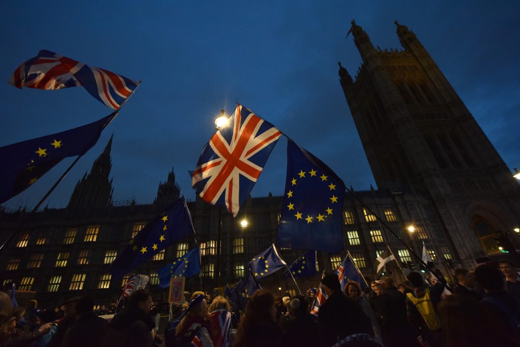 Parlamento britânico chumba acordo do Brexit