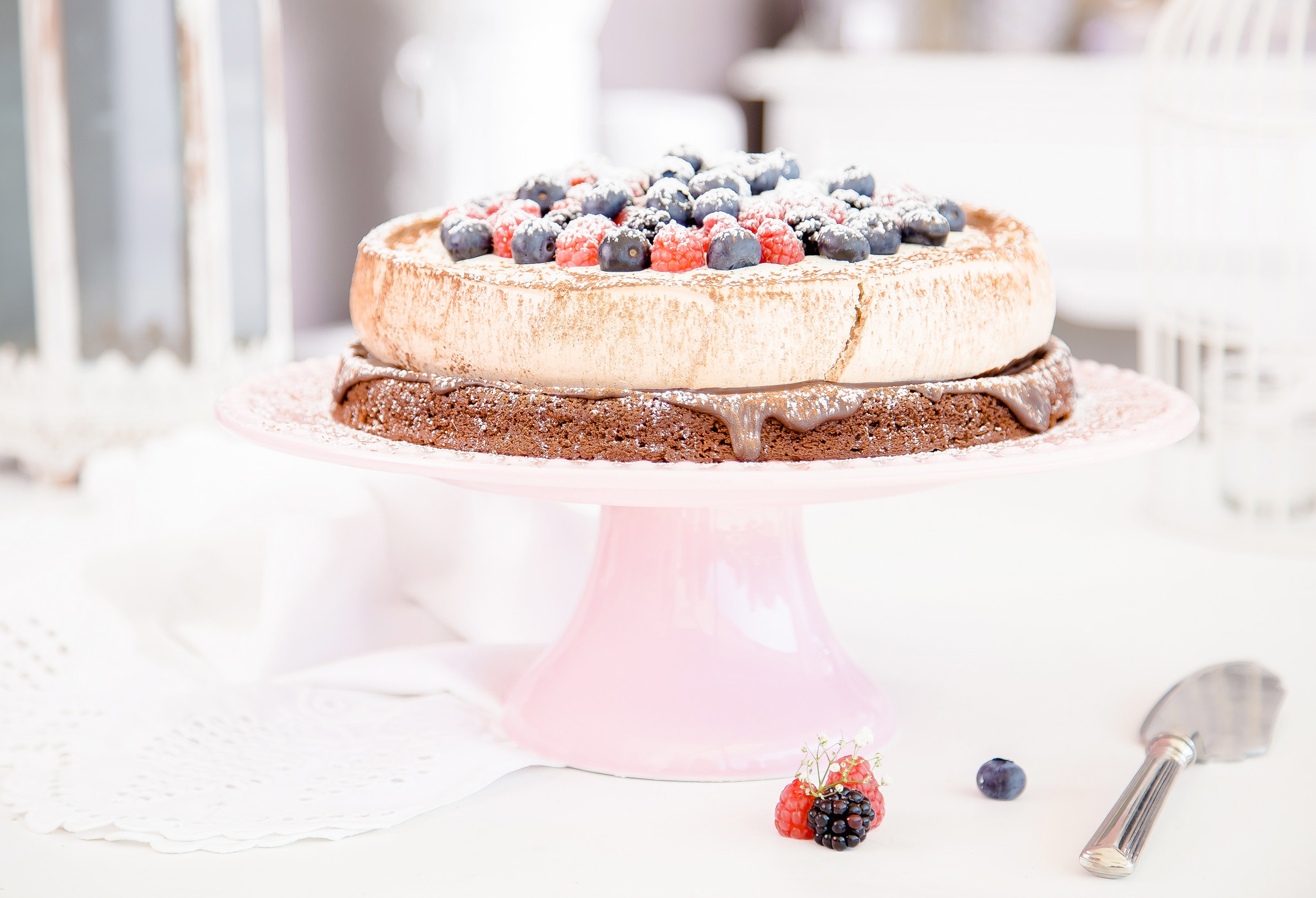 Visão | Pavlova Floresta Negra Com Brownie De Frutos Silvestres, Por ...