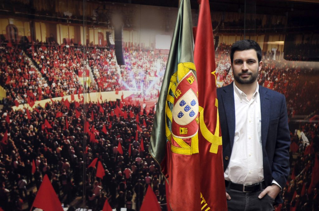 PCP ataca o BE por causa do referendo