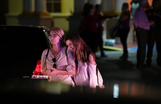 Pelo menos 17 mortos em tiroteio em escola dos EUA