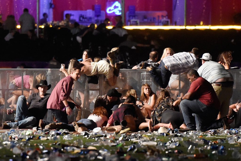 Pelo menos 50 mortos e 400 feridos em tiroteio em Las Vegas