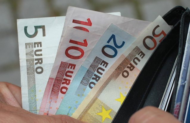 Pensões e abono de família entre as prestações sociais que aumentam