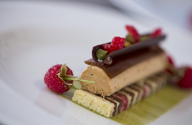 Pistácio, chocolate, café e framboesas: quem resiste?