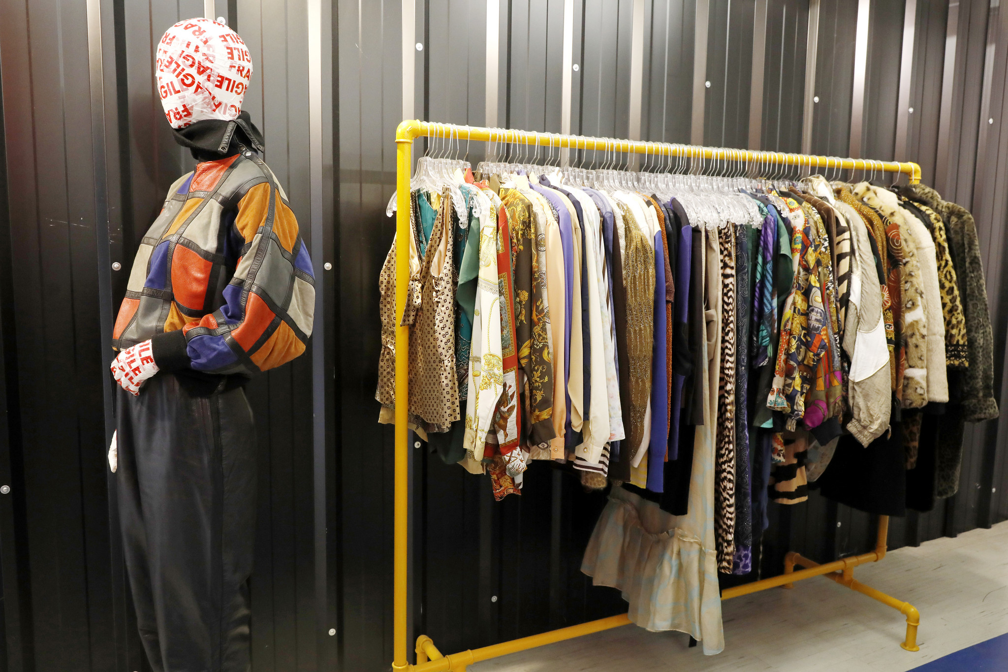 Visão  Pop-Closet: Moda em segunda mão