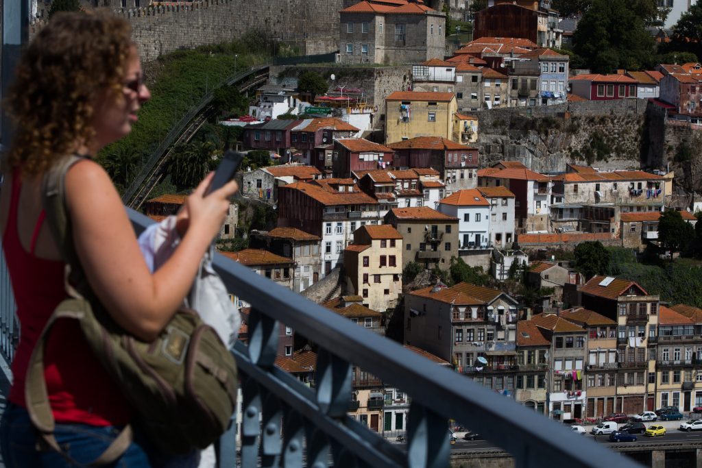 População de vila alentejana passa férias fora de portas pela primeira vez