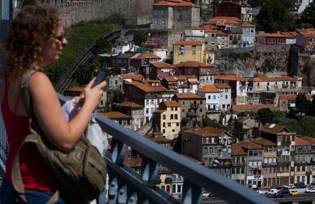 População de vila alentejana passa férias fora de portas pela primeira vez