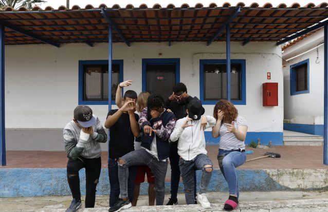 Menores de idade apanhados a jogar no Placard • Página 7